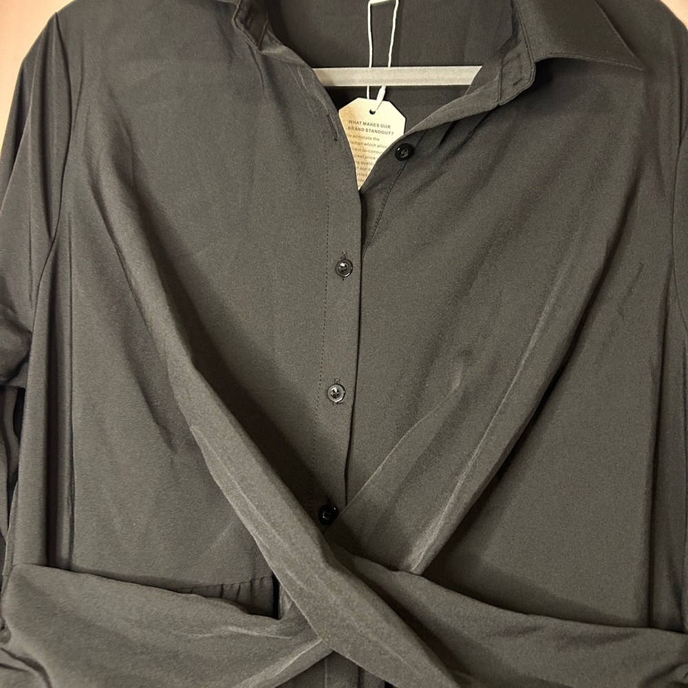 Price Reduction! Women’s long sleeve dress. - Picture 7 of 11